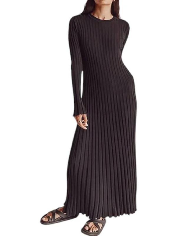 Casual Yet Chic Sales Long Sleeved V-Neck Sweater Knit Dress In Black Summer Splash Sale