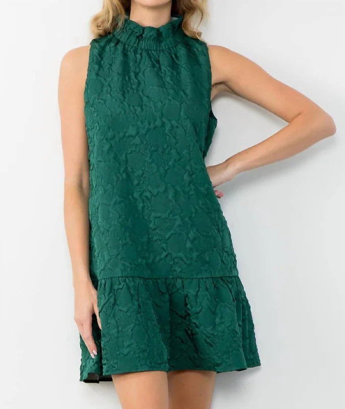 Chic Trends Unveiled Mariana Sleeveless Textured Dress In Green Summer Splash Sale