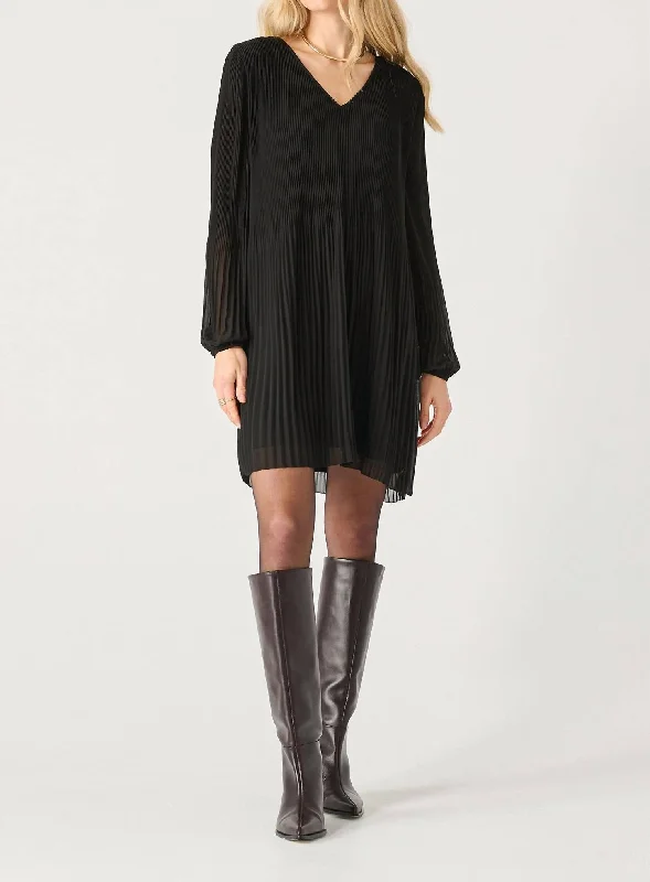 Top Brand Discounts Long Sleeve Pleated A-Line Dress In Black Bold Patterns