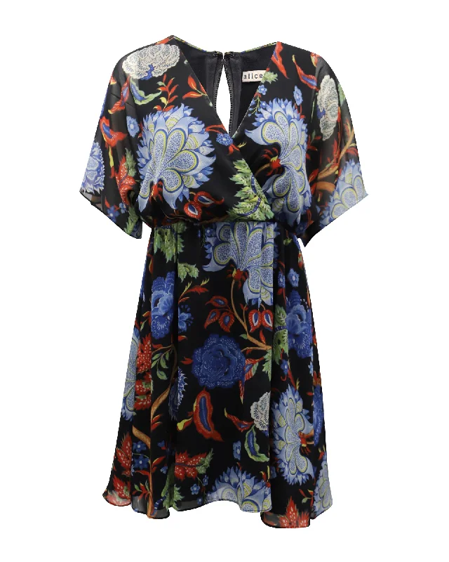 Style Without Limits Alice + Olivia Cay Floral Dress in Multicolor Polyester Flowy Fabric