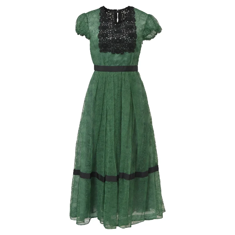 Fresh Styles, Fresh Deals Burberry Prorsum Lace Midi Dress in Green Polyamide Score Big on Glamorous Red - Carpet Styles